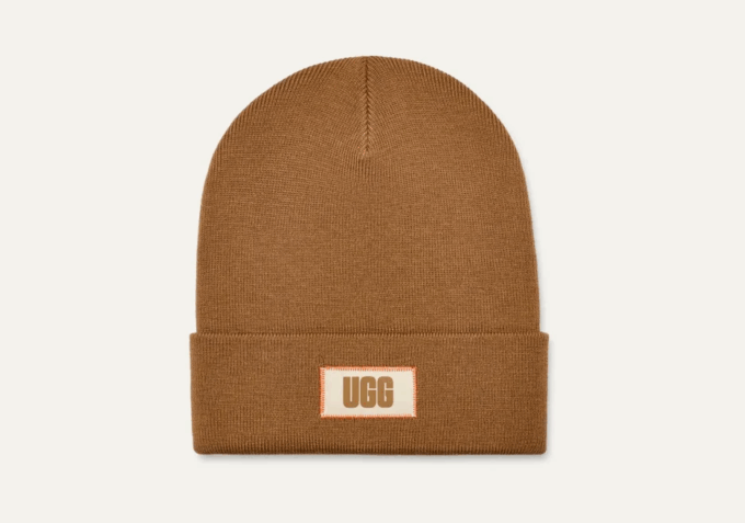 Beanie med høj krone Beanie med høj krone